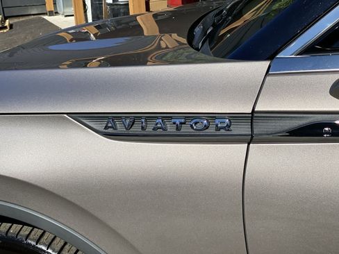 Used 2020 Lincoln Aviator Reserve w/ Equipment Group 202A AWD/4WD image 10