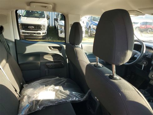 New 2025 Ford Maverick XL w/ Equipment Group 102A image 26