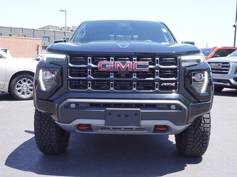 Certified 2025 GMC Canyon AT4 w/ Nightfall Edition AWD/4WD image 5