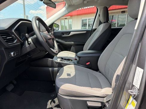 Used 2022 Ford Escape SE FWD image 14