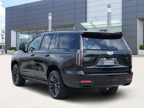 Used 2025 Cadillac Escalade Sport w/ LPO, ONYX Package image 4