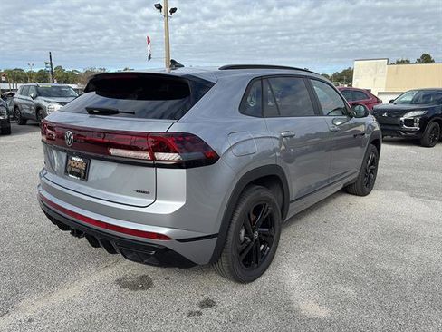 New 2026 Volkswagen Atlas Cross Sport SEL R-Line AWD/4WD image 7