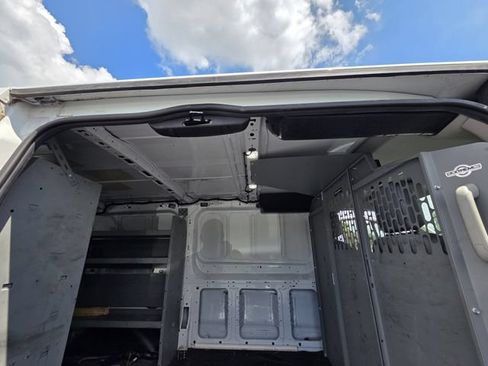 Used 2019 Ford Transit 250 130 Low Roof RWD image 11