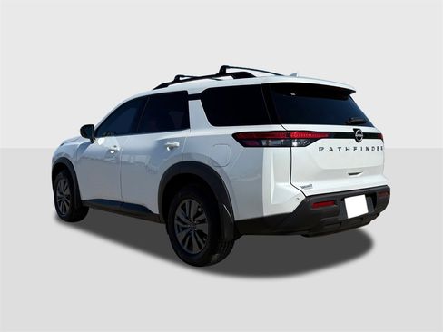 New 2025 Nissan Pathfinder SV image 3