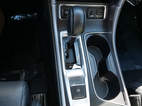 Used 2019 Subaru Ascent Limited AWD/4WD image 24