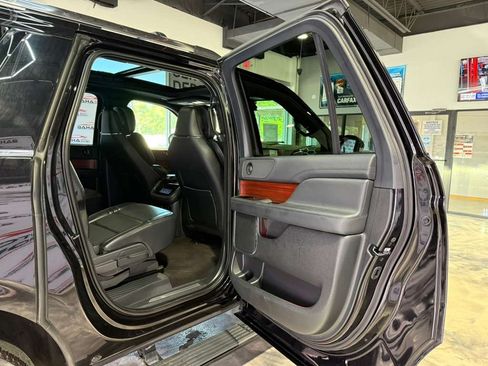 Used 2024 Lincoln Navigator L Reserve AWD/4WD image 50