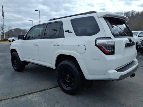 Used 2020 Toyota 4Runner TRD Off-Road Premium image 8