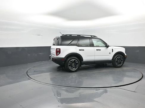 New 2026 Ford Bronco Sport Outer Banks w/ Outer Banks Tech Package+ AWD/4WD image 3