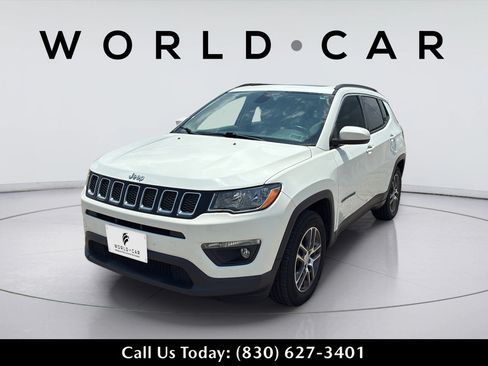 Used 2019 Jeep Compass Latitude FWD image 10