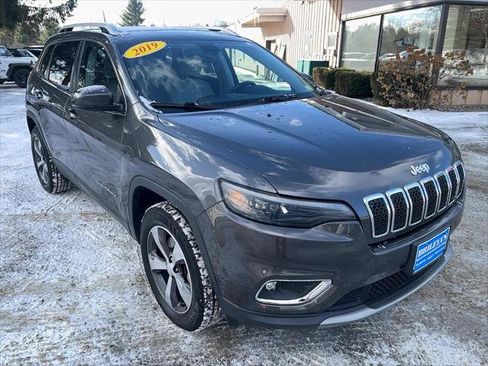 Certified 2019 Jeep Cherokee Limited image 3