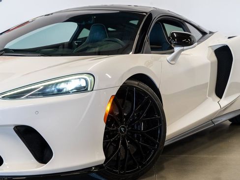 Used 2022 McLaren GT image 20