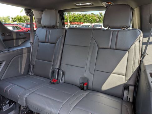 Used 2023 Chevrolet Tahoe RST w/ Luxury Package RWD image 31