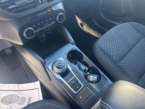 Used 2023 Ford Escape Active image 10