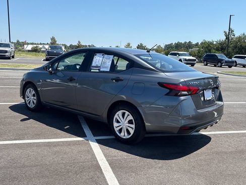 Used 2025 Nissan Versa S FWD image 21