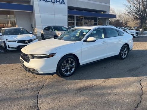 Used 2023 Honda Accord EX image 26