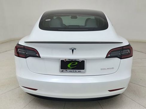 Used 2023 Tesla Model 3 Performance image 5