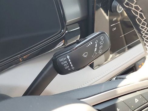 New 2025 Volkswagen Taos S image 17