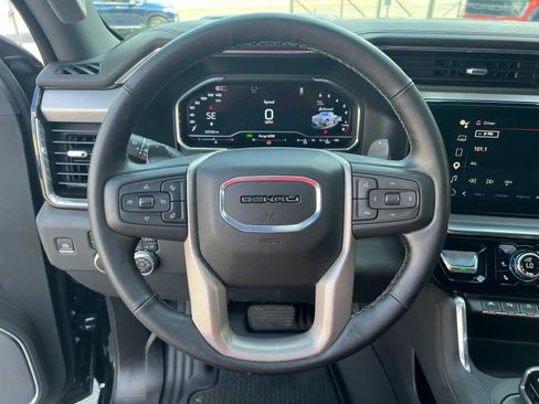 Used 2025 GMC Sierra 1500 Denali w/ Denali Reserve Package AWD/4WD image 14