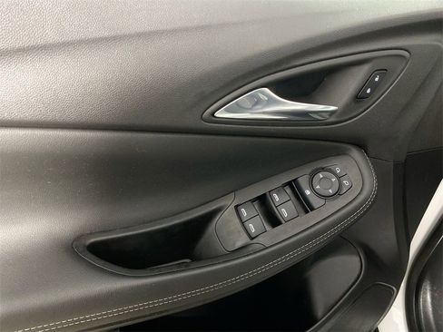 Used 2023 Buick Encore GX Select image 13