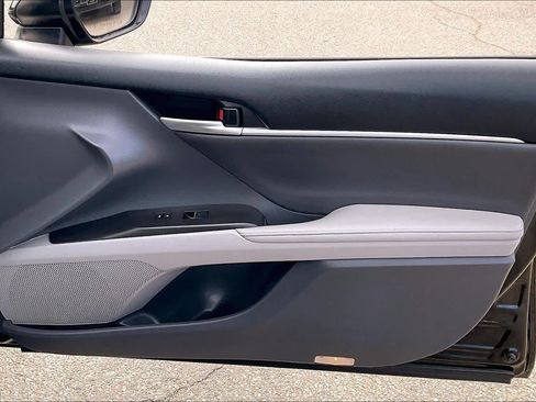 Used 2024 Toyota Camry XLE image 22