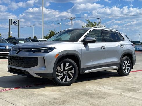 New 2025 Volkswagen Tiguan S image 1