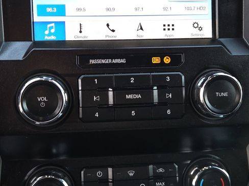 Used 2019 Ford F450 Lariat w/ Lariat Ultimate Package image 23