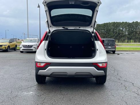 New 2026 Kia Niro LX image 7