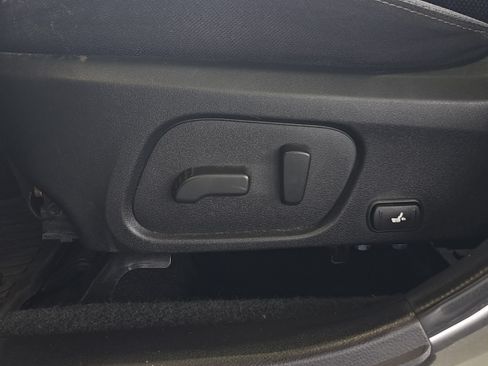 Used 2018 Subaru Forester 2.5i Premium w/ All-Weather Package AWD/4WD image 20