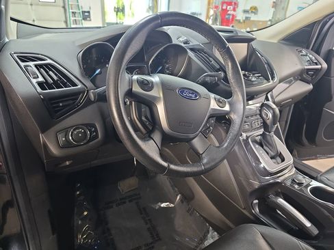Used 2014 Ford Escape Titanium w/ Equipment Group 401A FWD image 15