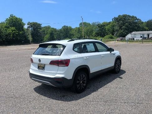 Used 2023 Volkswagen Taos S FWD image 5