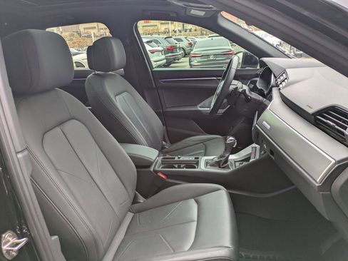 Certified 2023 Audi Q3 2.0T Premium Plus w/ Premium Plus Package image 28