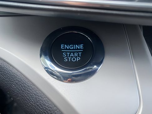 Used 2023 Ford Explorer XLT w/ Equipment Group 202A image 24