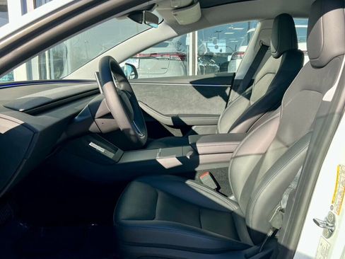 Used 2025 Tesla Model 3 Long Range image 13