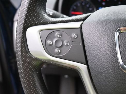 Used 2024 GMC Terrain SLE AWD/4WD image 26