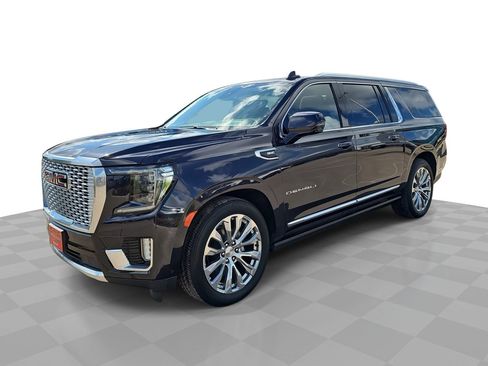 Used 2024 GMC Yukon XL Denali w/ Denali Reserve Package image 1