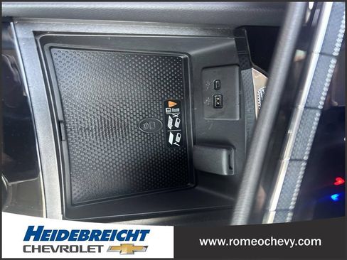 Used 2024 Buick Envision Sport Touring AWD/4WD image 19