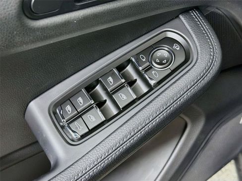 Certified 2026 Porsche Macan S AWD/4WD image 31