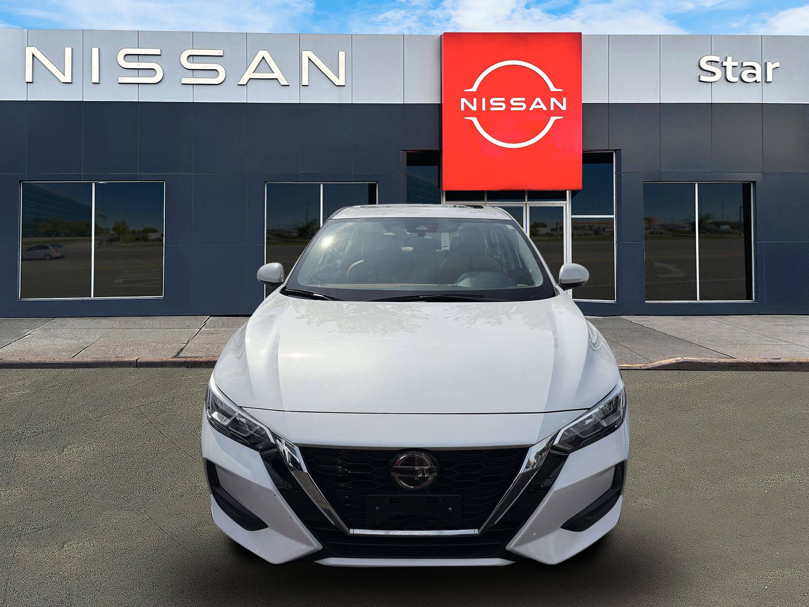 Used 2023 Nissan Sentra SV w/ SV Premium Package FWD image 2