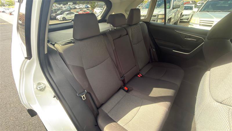 Used 2021 Toyota RAV4 XLE AWD/4WD image 19