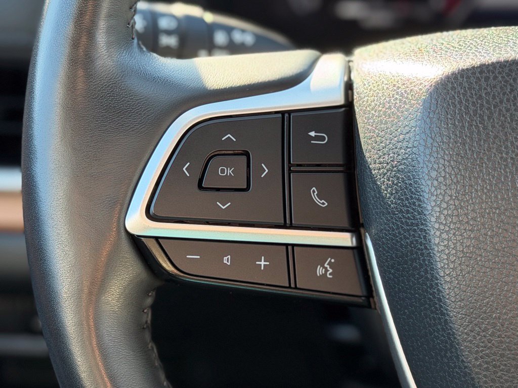 Certified 2024 Toyota Grand Highlander AWD image 17