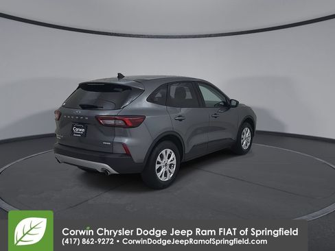 Used 2025 Ford Escape Active AWD/4WD image 14