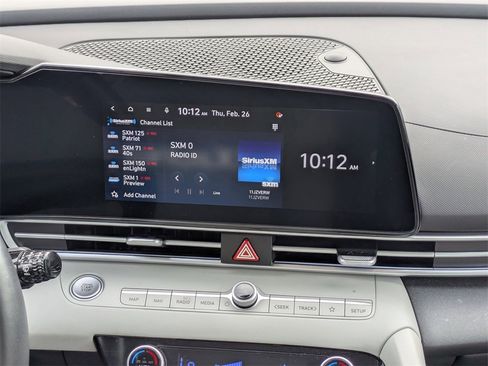 Certified 2025 Hyundai Elantra Limited image 16