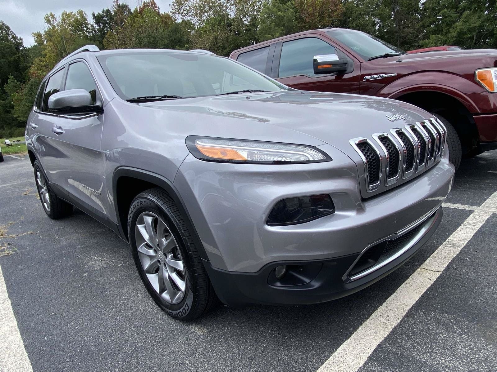 Used 2018 Jeep Cherokee Limited FWD image 1