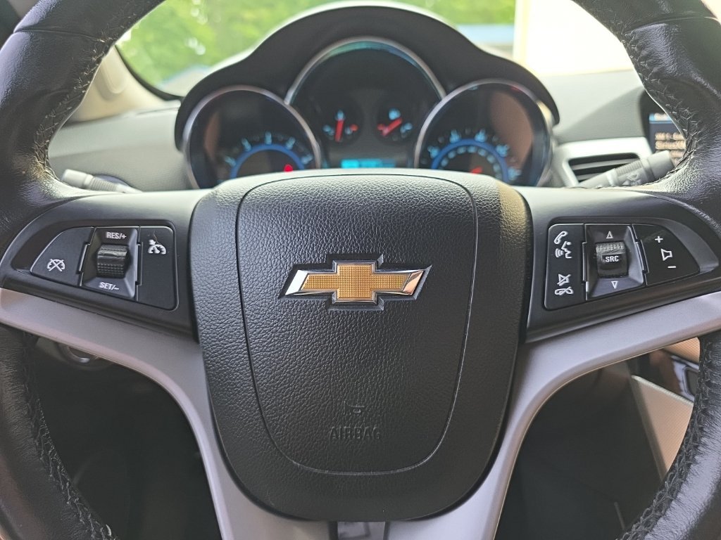 Used 2015 Chevrolet Cruze LTZ w/ Sun, Sound and Sport Package FWD image 15