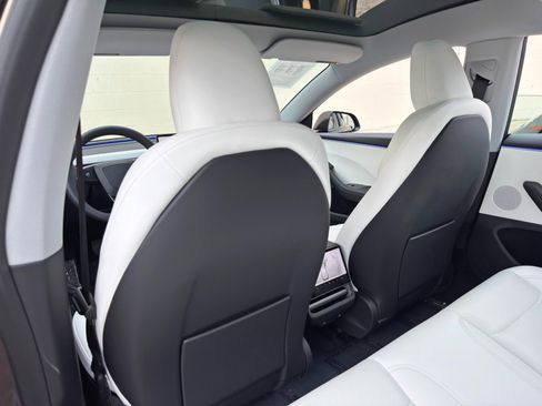 Used 2024 Tesla Model 3 RWD image 38