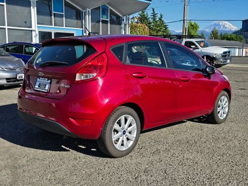 Used 2013 Ford Fiesta SE FWD image 7