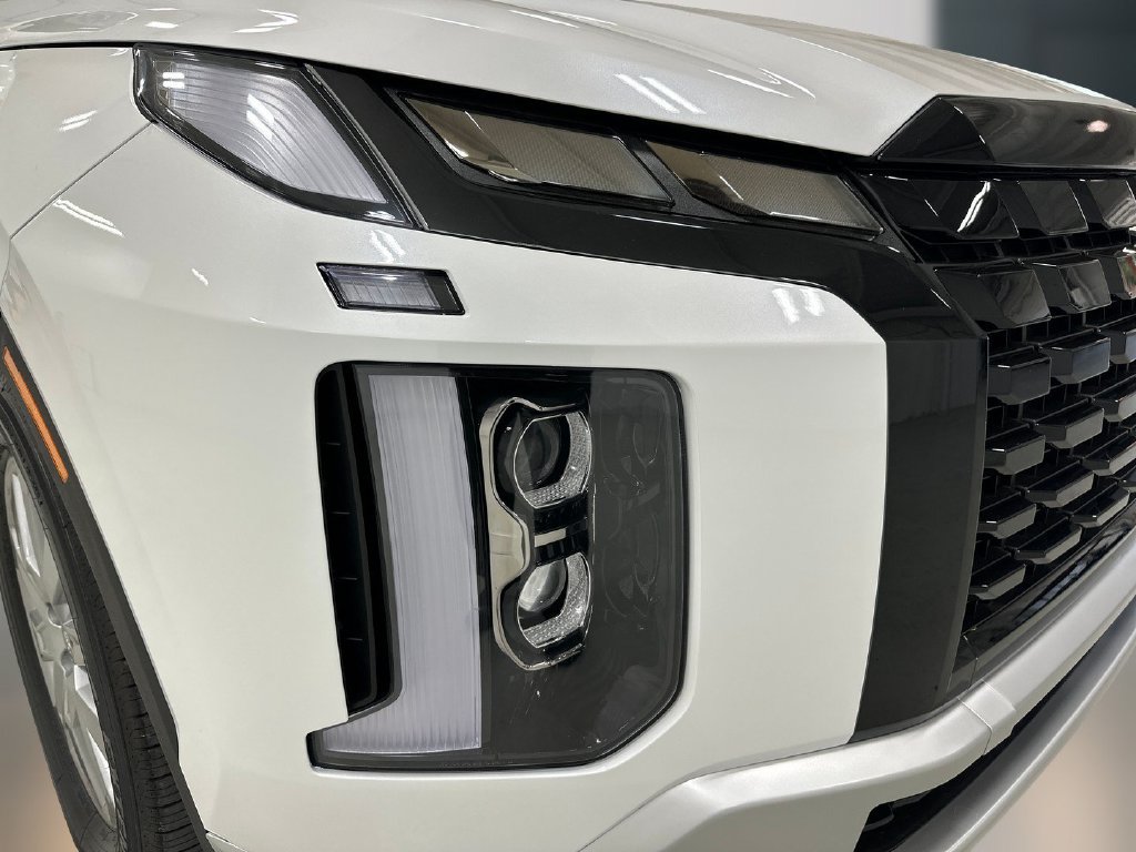 Used 2024 Hyundai Palisade SEL FWD image 12