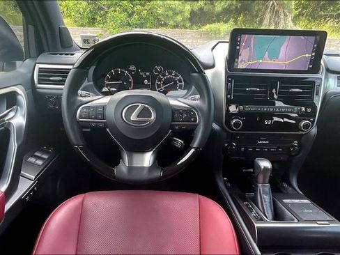 Certified 2023 Lexus GX 460 Premium w/ Premium Package AWD/4WD image 8