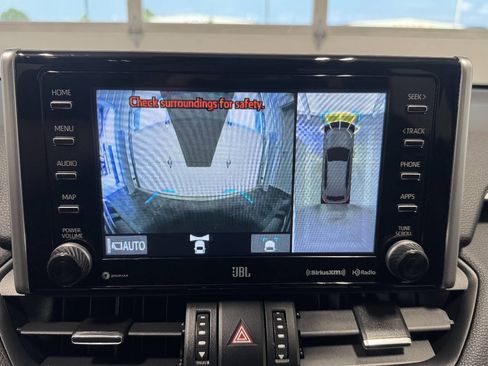 Used 2020 Toyota RAV4 Limited AWD/4WD image 44