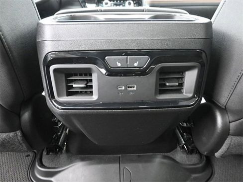 Used 2024 GMC Sierra 2500 AT4 w/ AT4 Premium Plus Package image 21